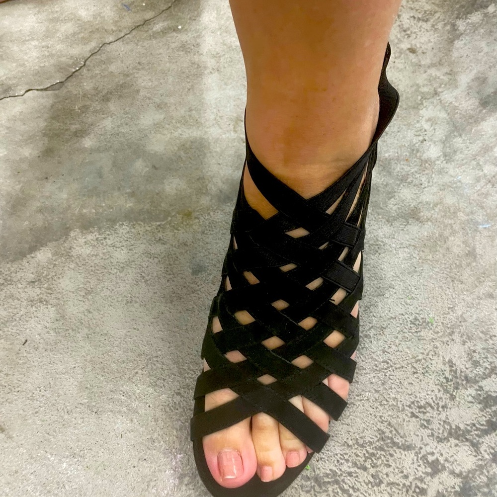 Eileen fisher strappy sandals with a heel